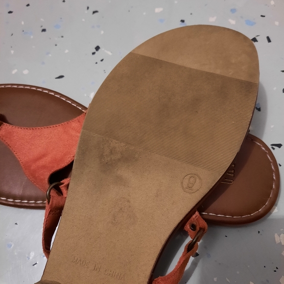 Orange suede sandals - Picture 2 of 2